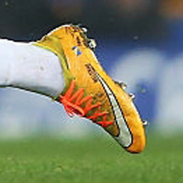 Nike sales superfly laces